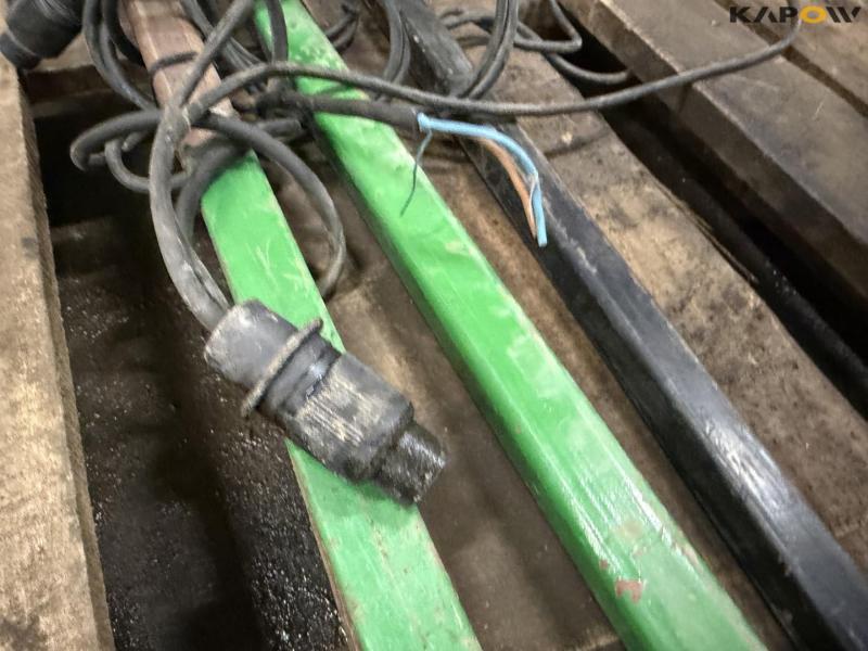 Front spacers for twin wheels 10