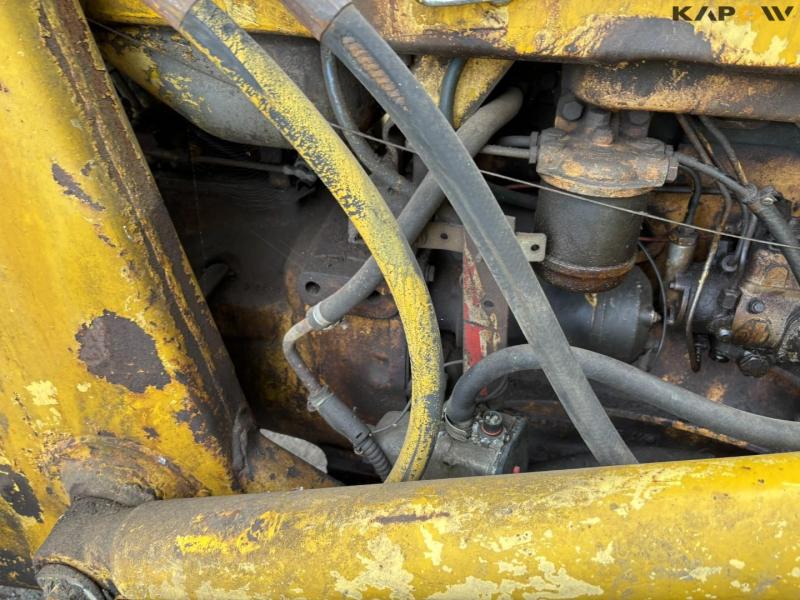 Ford 4550 loader 23