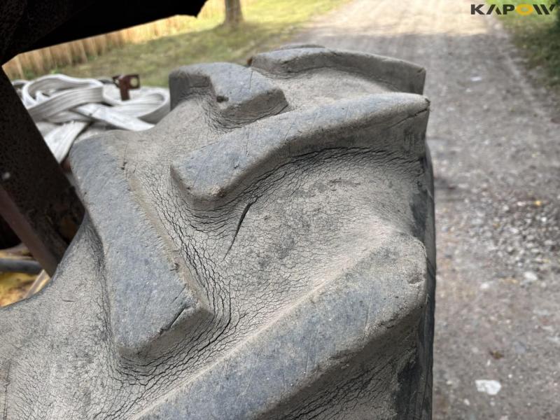 Ford 4550 loader 36