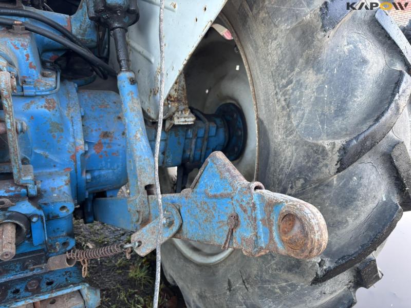 Ford 5000 tractor 33