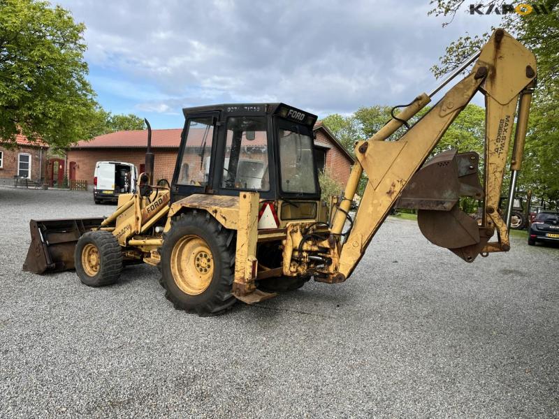 Ford 655 backhoe loader 7