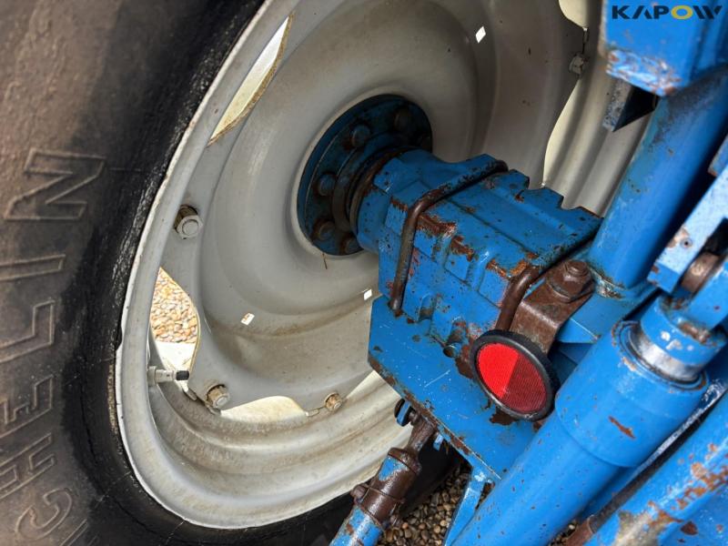 Ford 6610 tractor with front loader 33