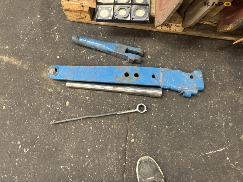 Ford oil pan and crankcase 27