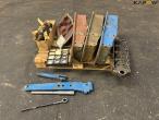 Ford oil pan and crankcase 8
