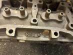 Ford oil pan and crankcase 26