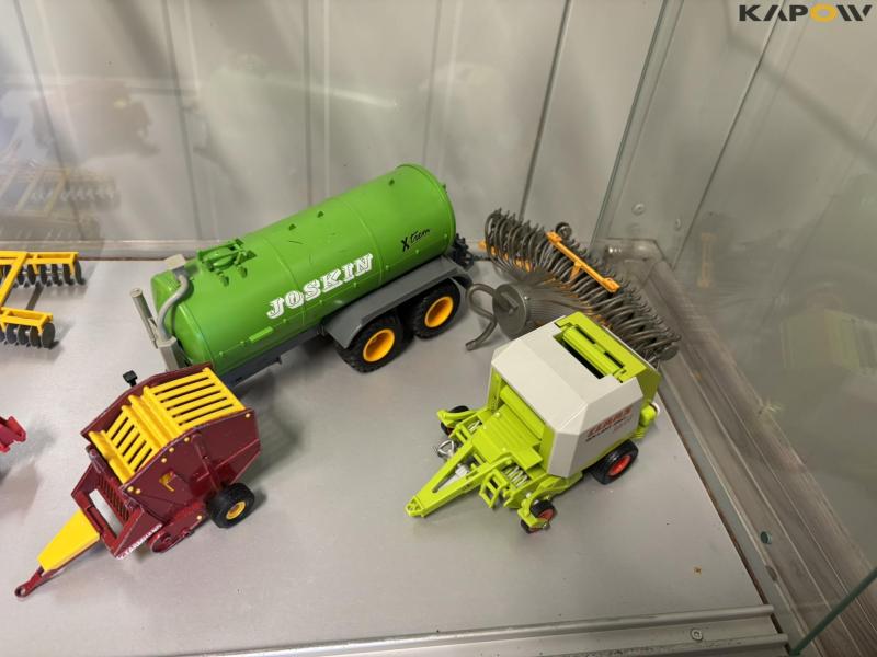 Ford/Fordson model tractors 30