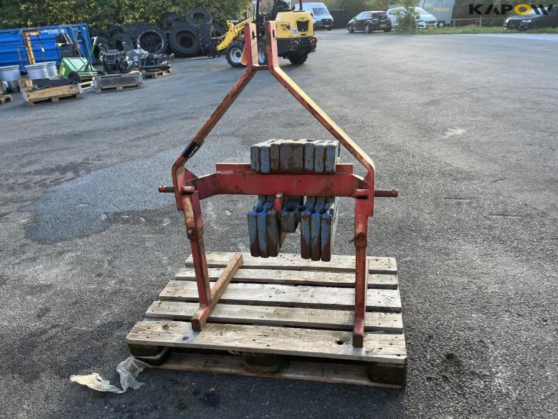 Ford front weight on HE-VA bracket 6