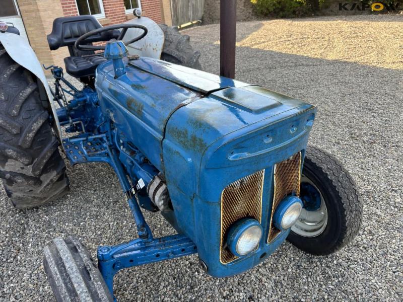 Ford tractor 13
