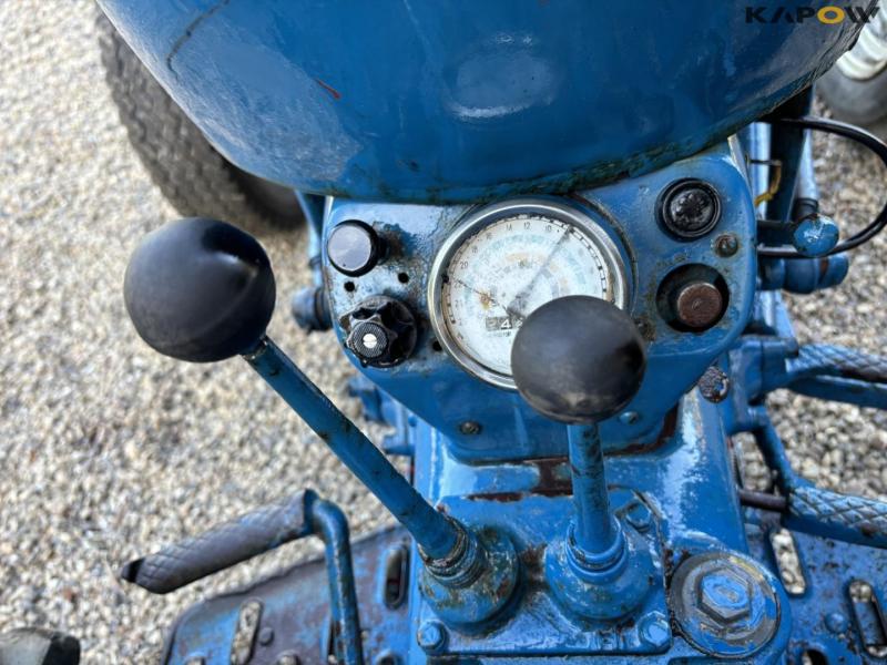 Ford tractor 21
