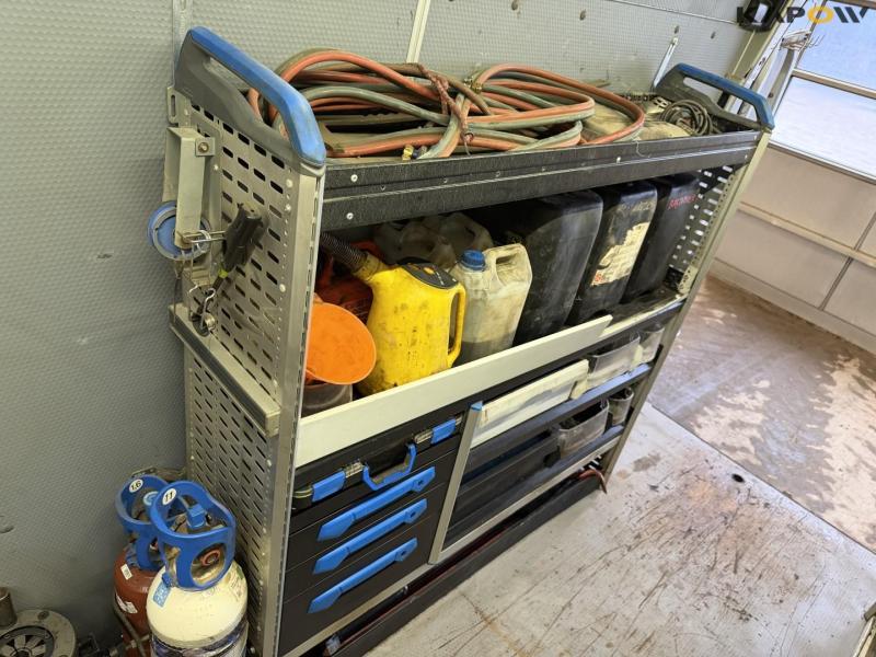 Ford Transit 2.2 Tdci with tools 89