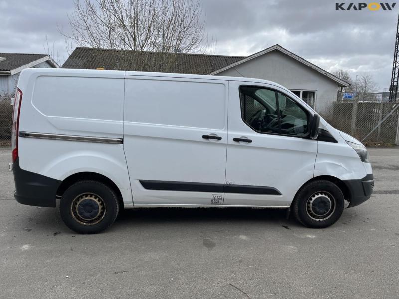 Ford transit custom 2.2 TDCI van 4