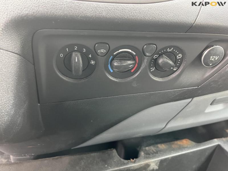 Ford transit custom 2.2 TDCI van 28