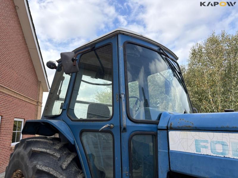 Ford TW-10 tractor 18