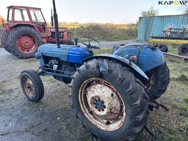 Fordson Dexta diesel tractor 7