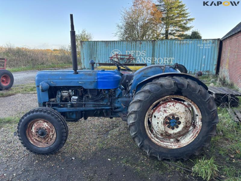 Fordson Dexta diesel tractor 8