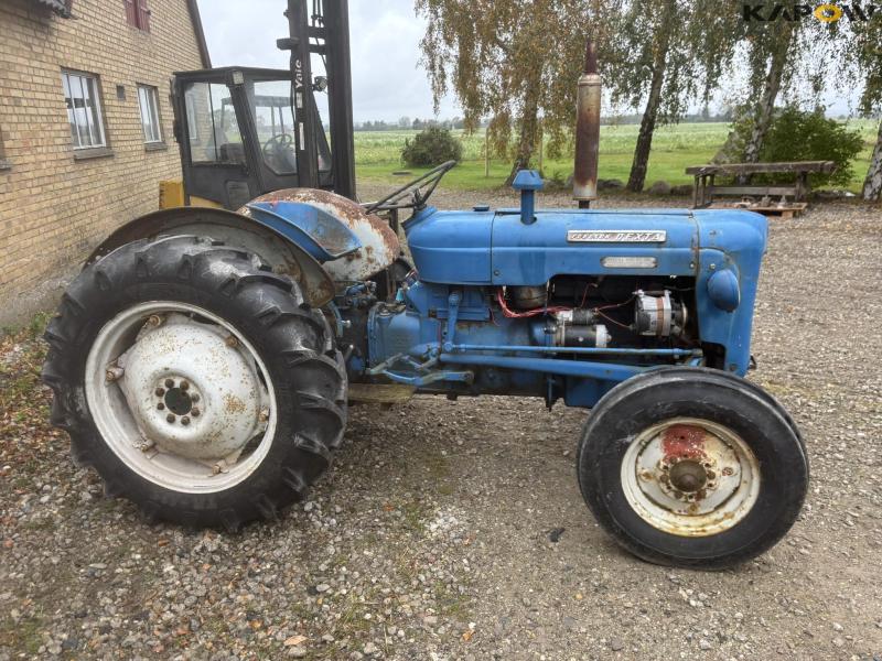 Fordson Dexta diesel 2