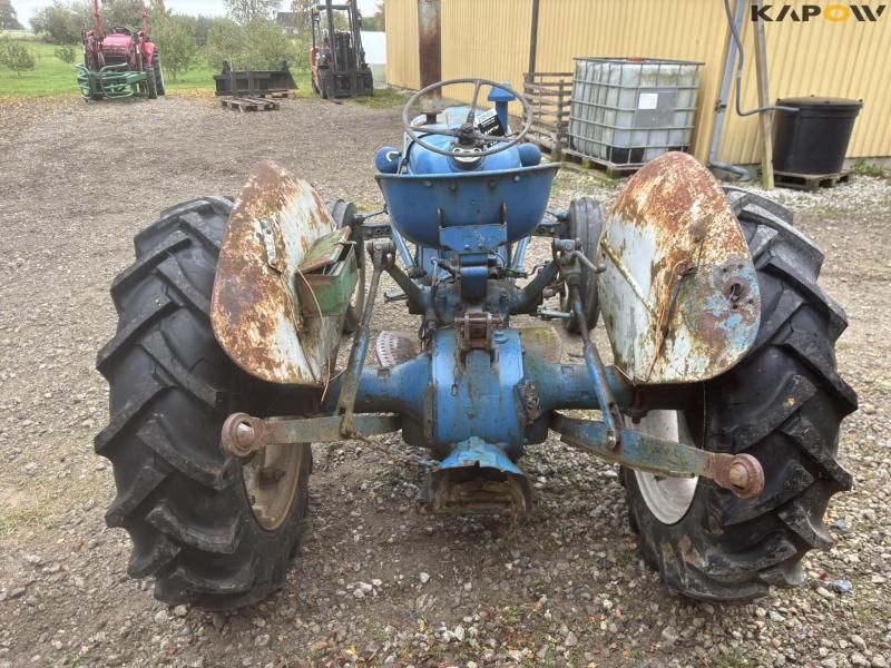 Fordson Dexta diesel 4