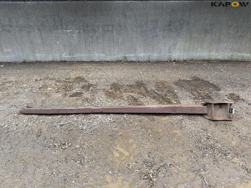 Extension arm with Hydrema hitch 2