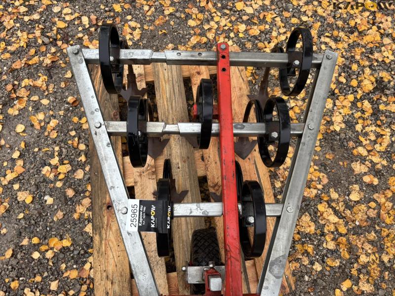 Fort goose foot harrow with variable width 11