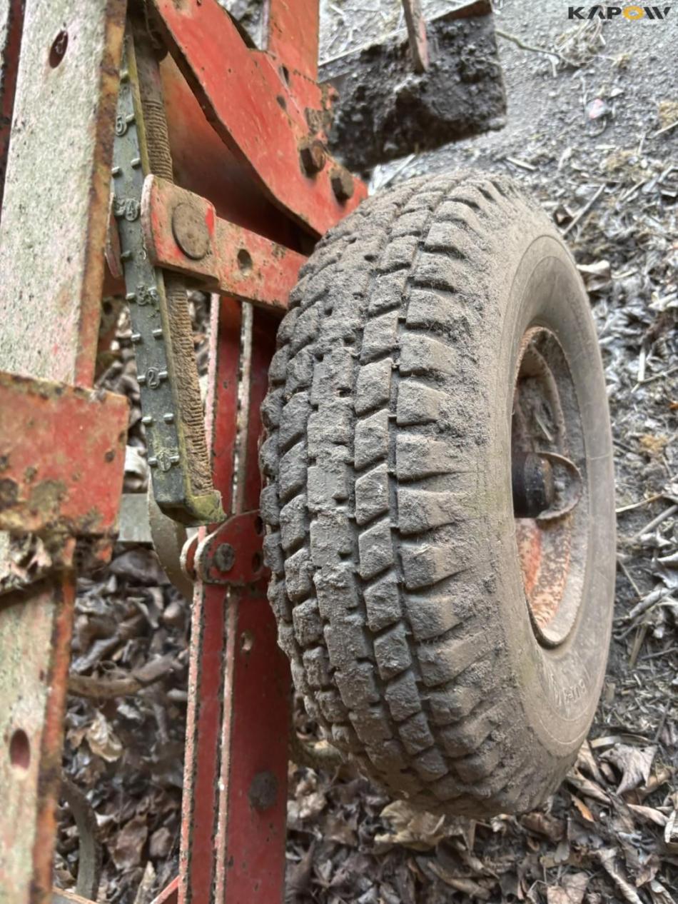 Fraugde 7-section seedbed harrow 25