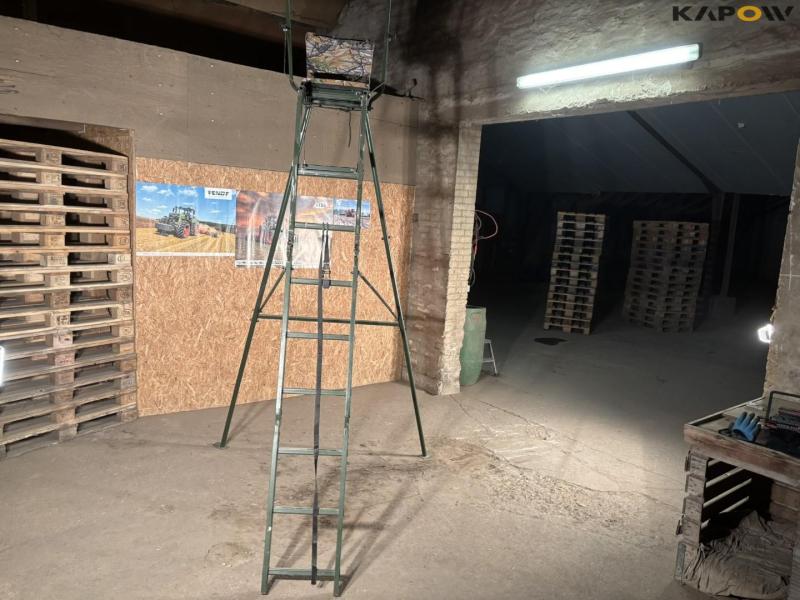 Freestanding shooting tower 2