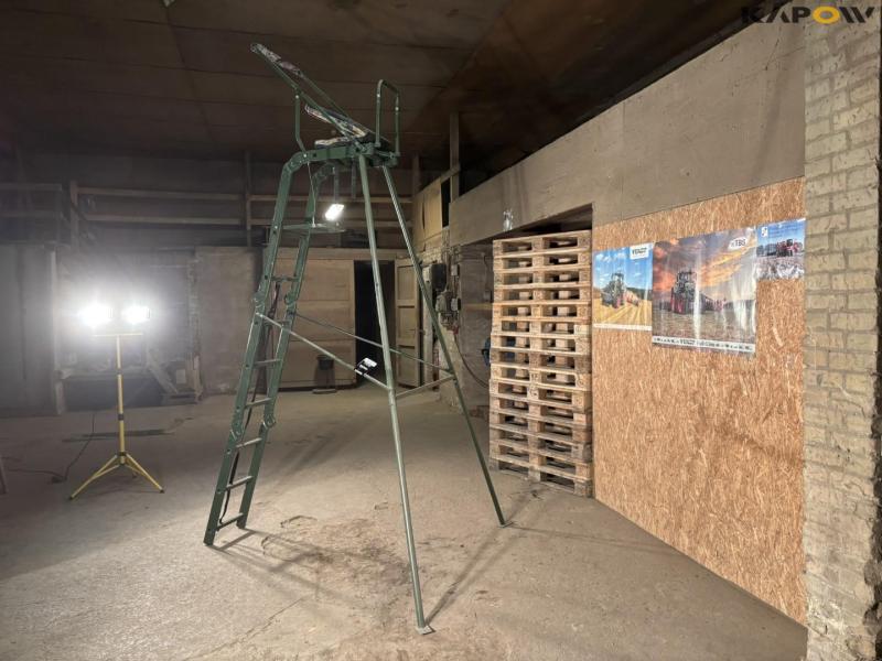 Freestanding shooting tower 4