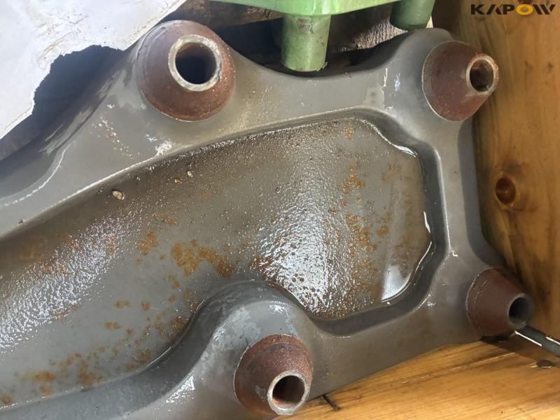 Front loader bracket for Fendt 516 16