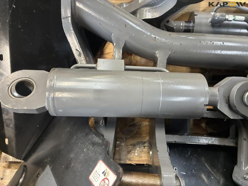 Front linkage for Valtra 7