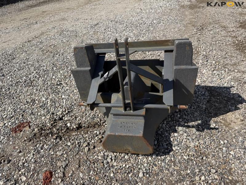 Front weight 6