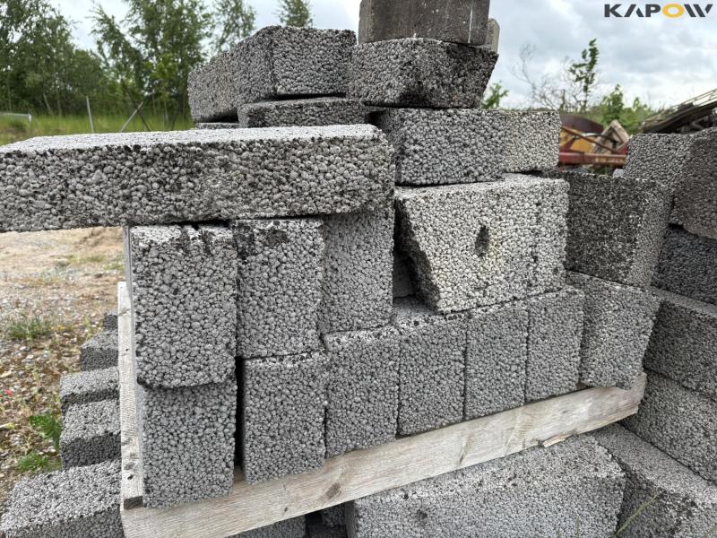 Funda and Leca blocks 11