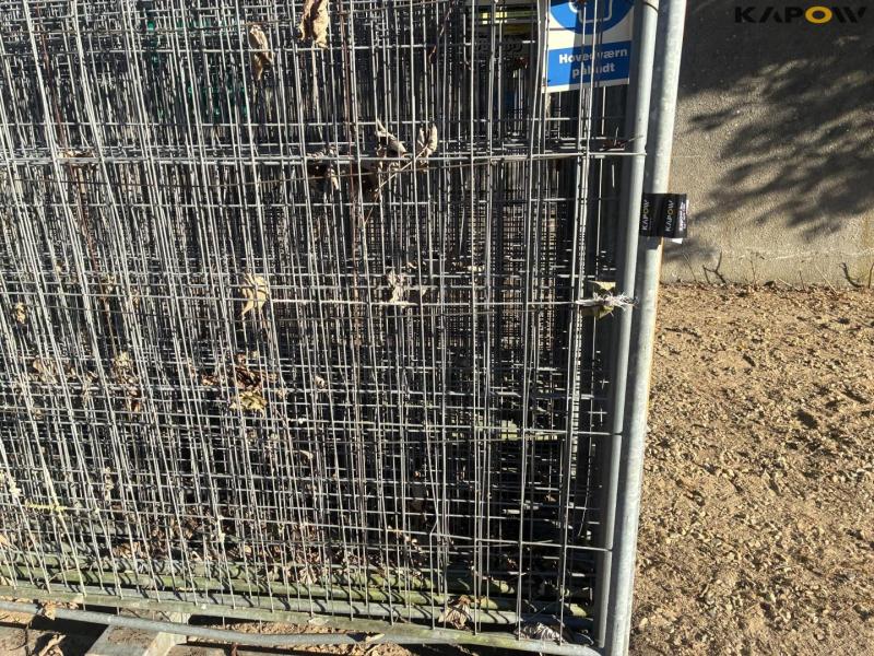 Galvanized construction site fence 10