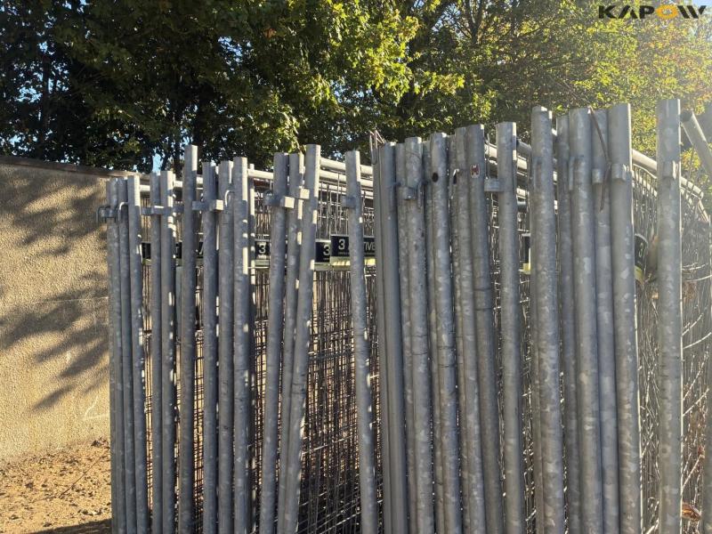 Galvanized construction site fence 13