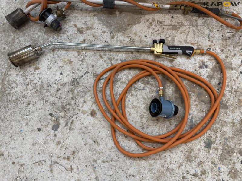 Gas burner 4