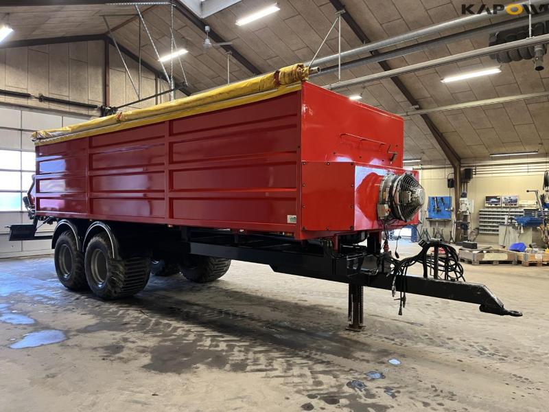 Gjellerup potato cart with conveyor belt 3