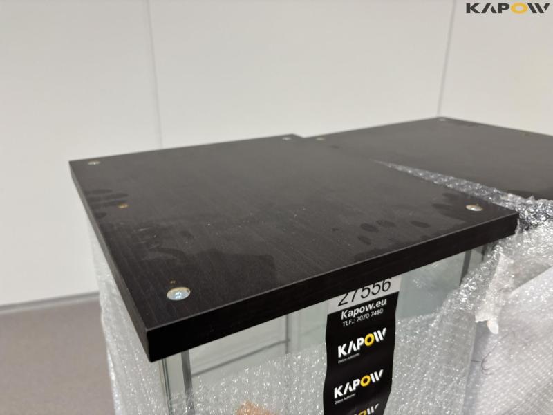 Glass display case/Vitrin 2 pcs. - new 10