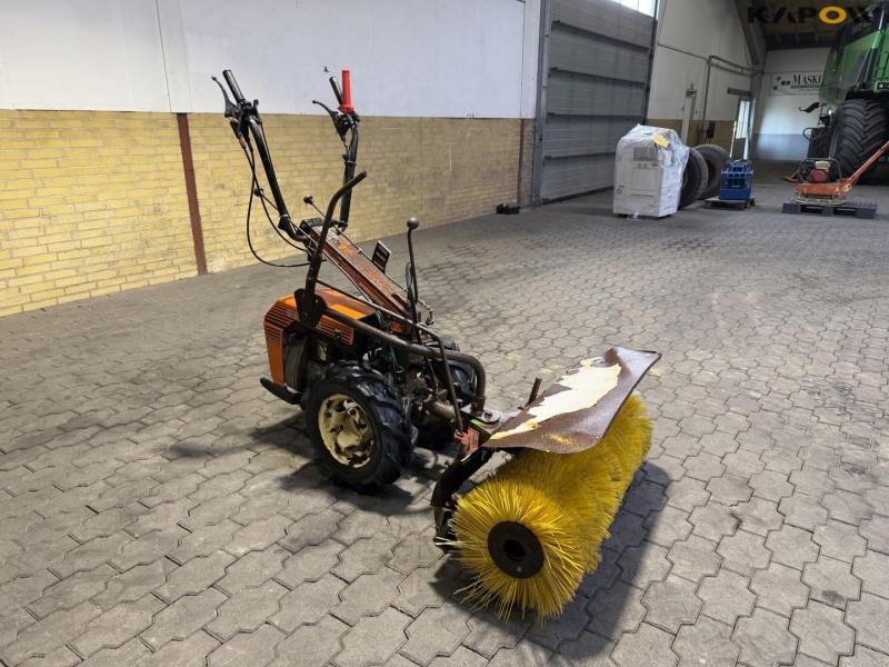 Goldoni 58A tool carrier with broom 3