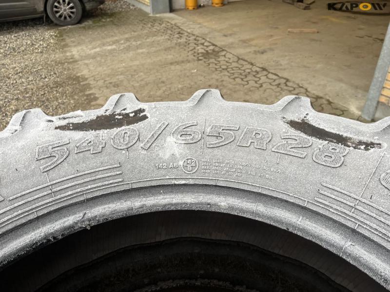 Good Year 540/65-R28 tires 9