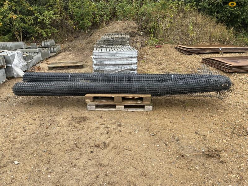 Grass reinforcement tiles with mesh 1
