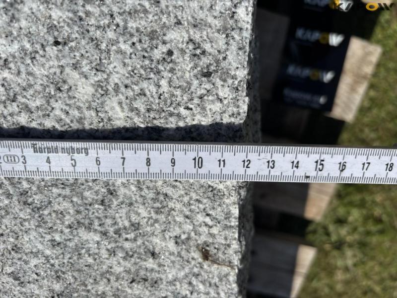 Granite curbstone 15