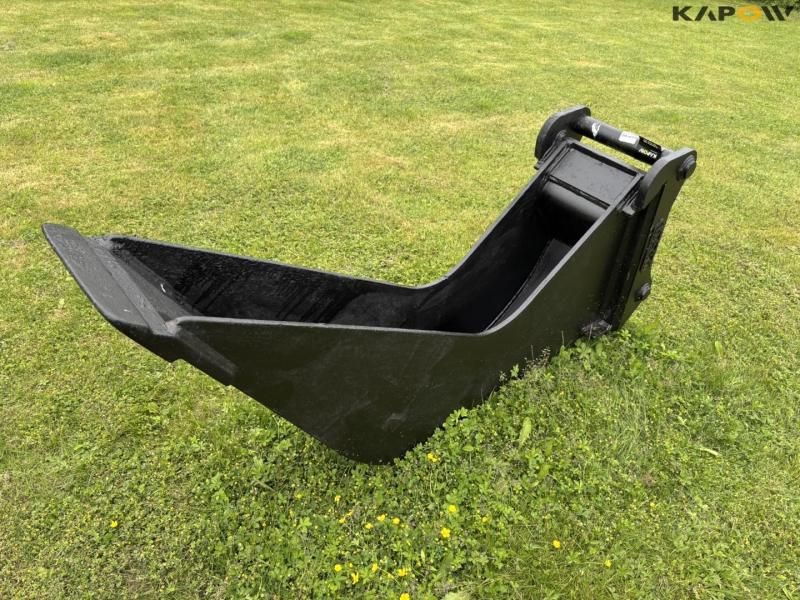 Excavator bucket 33 cm with S60 hitch 1