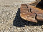Excavator bucket with teeth 14