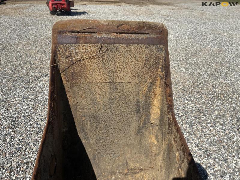 Excavator shovel 10