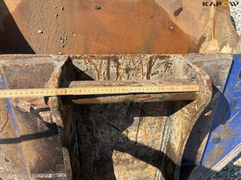 Excavator shovel 10