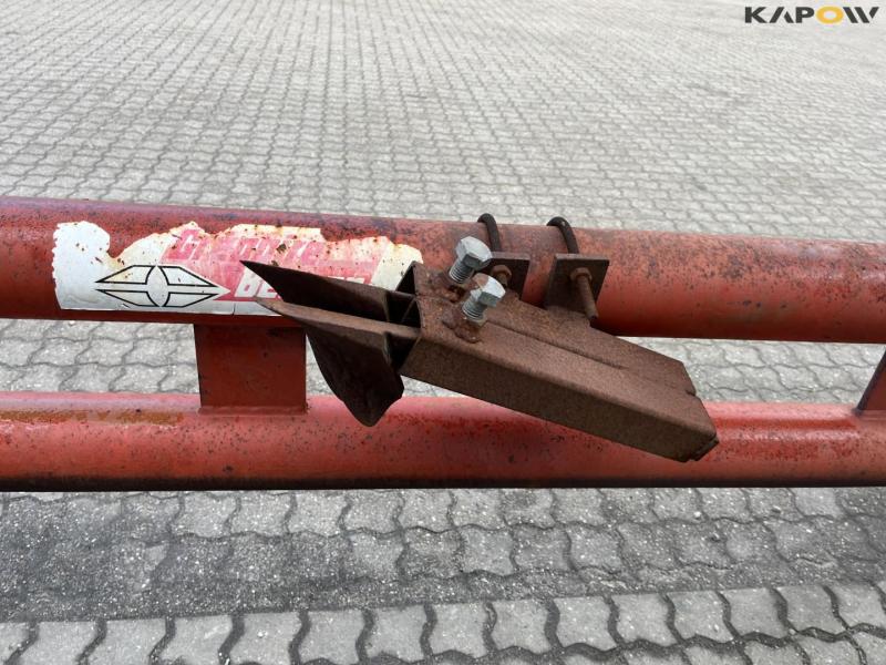 Gregoire-Besson 8 furrow reversible plough 26