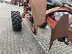 Gregoire-Besson 8 furrow reversible plough 19