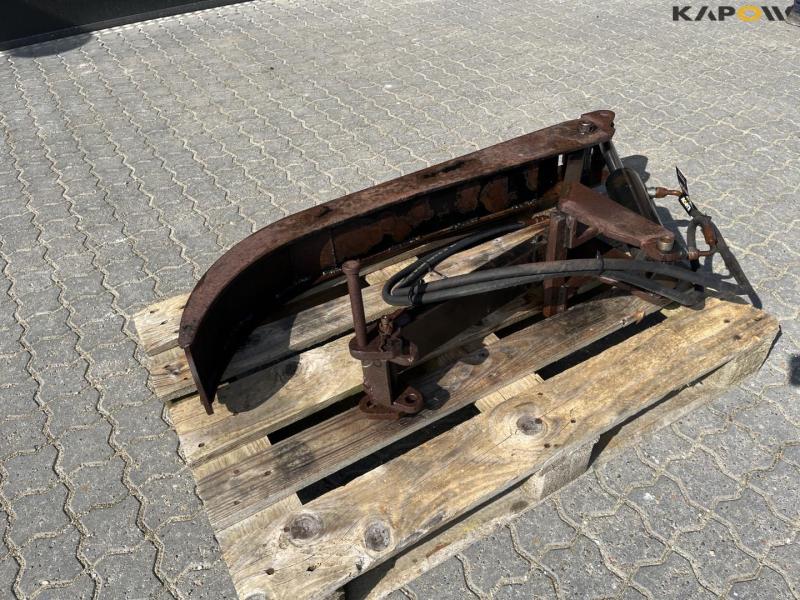 Grapple arm for pallet forks 3