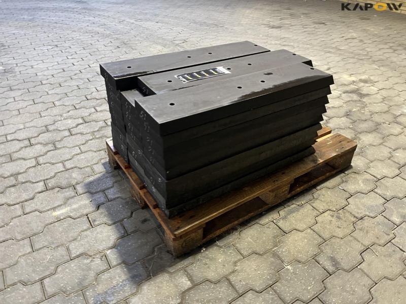 Rubber blades for snow plows 7