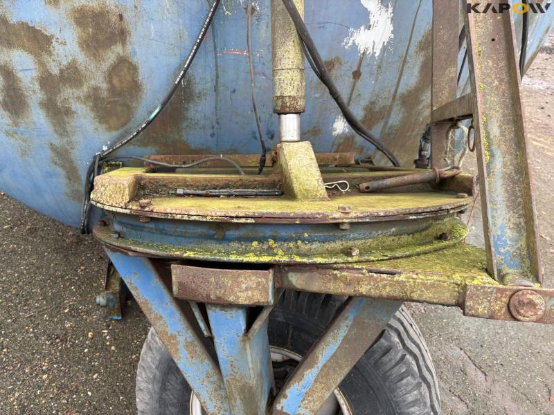 Slurry buffer tank 12