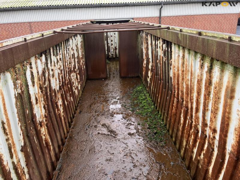 Slurry buffer wagon 26