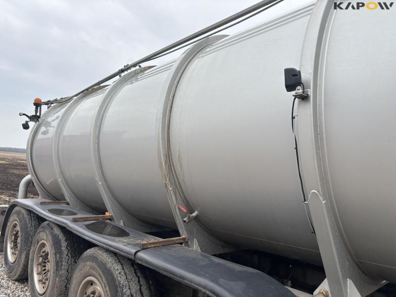 Slurry trailer 40 m3 19